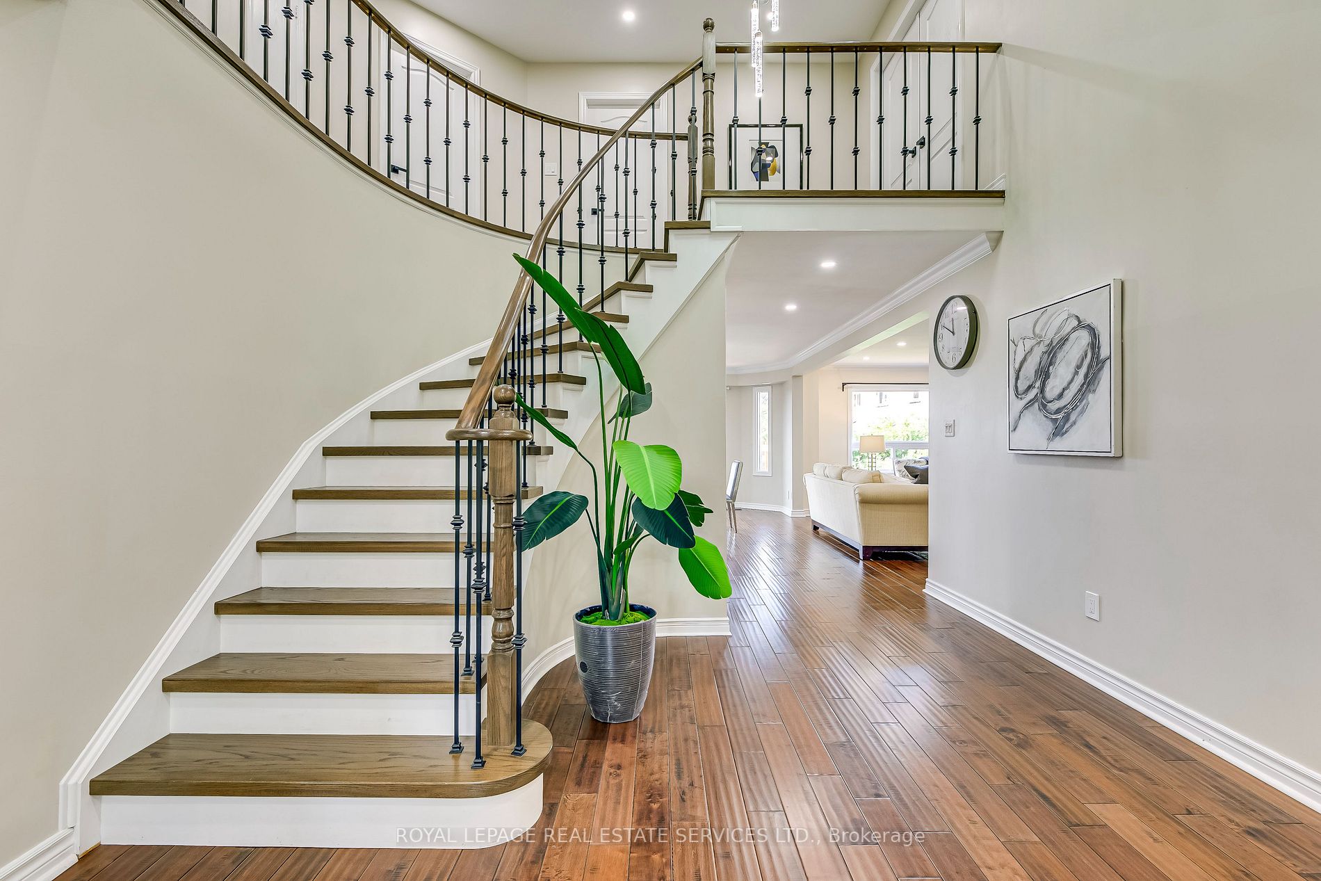 1473 Silky Rose Court