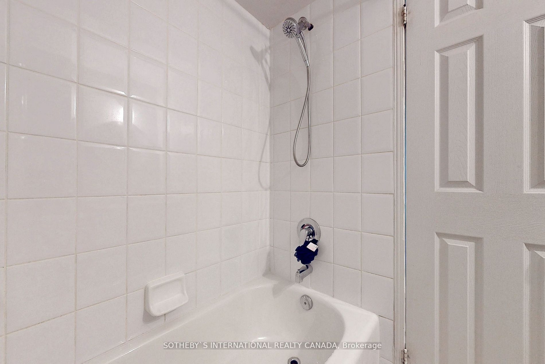 50 Strathaven Dr, #119