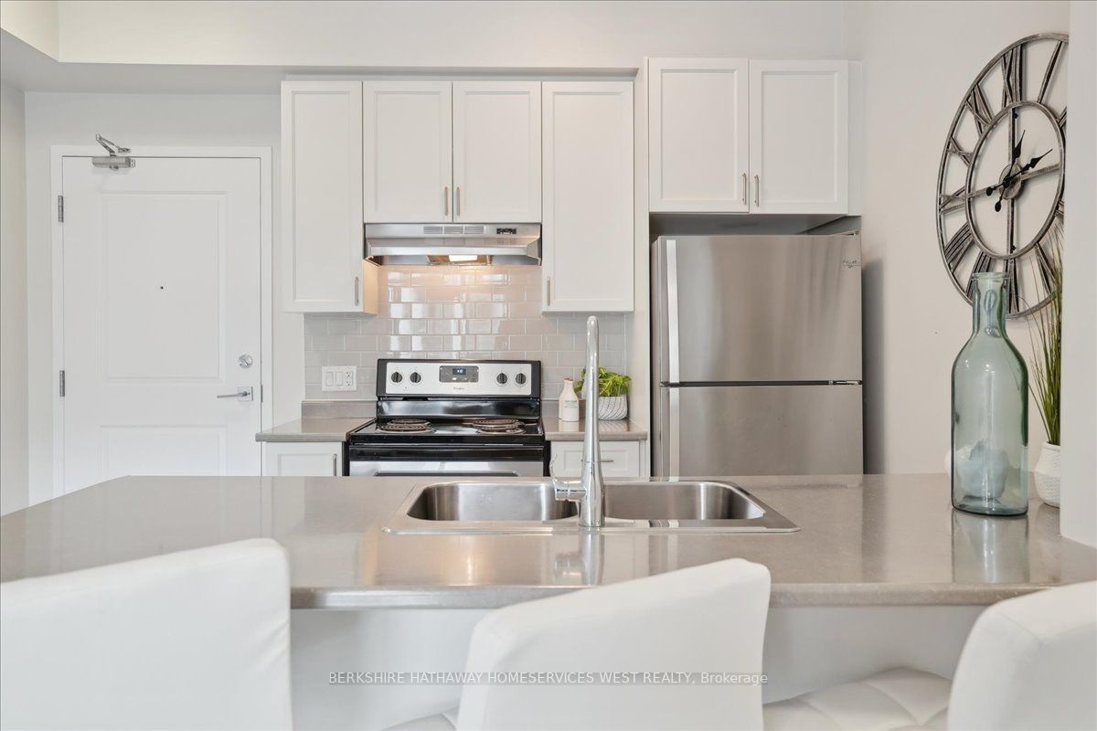 2486 Old Bronte Rd, #503