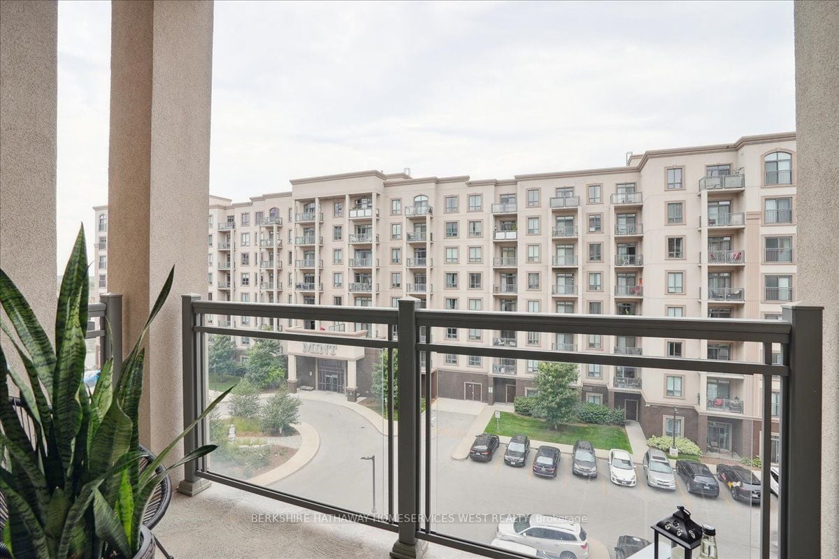 2486 Old Bronte Rd, #503