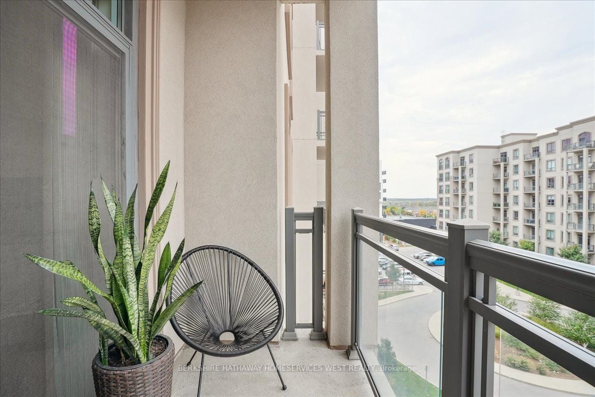 2486 Old Bronte Rd, #503
