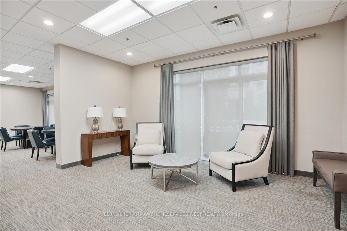 2486 Old Bronte Rd, #503