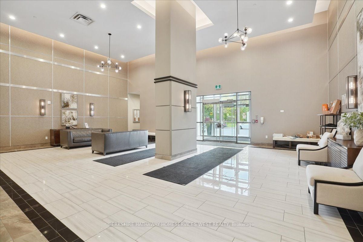 2486 Old Bronte Rd, #503