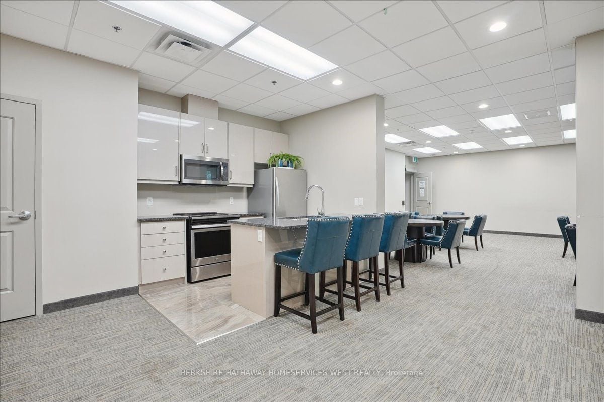 2486 Old Bronte Rd, #503