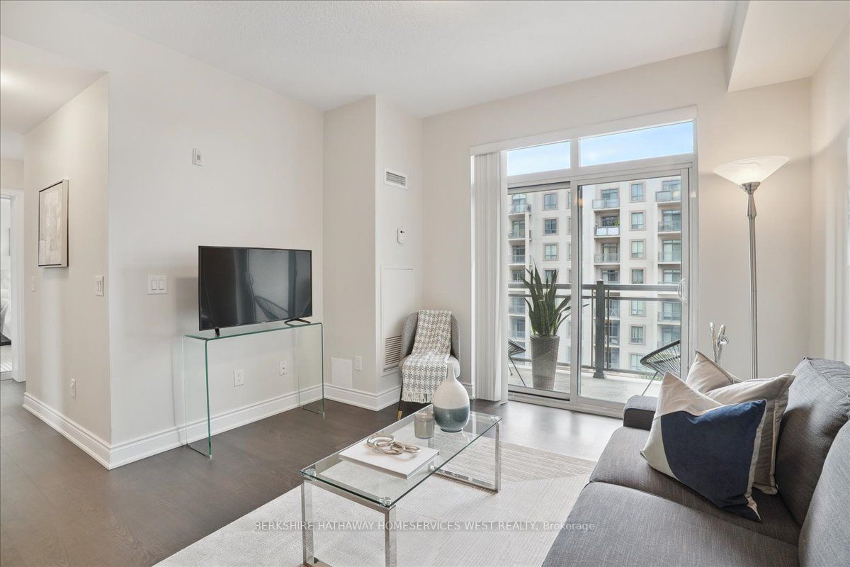 2486 Old Bronte Rd, #503