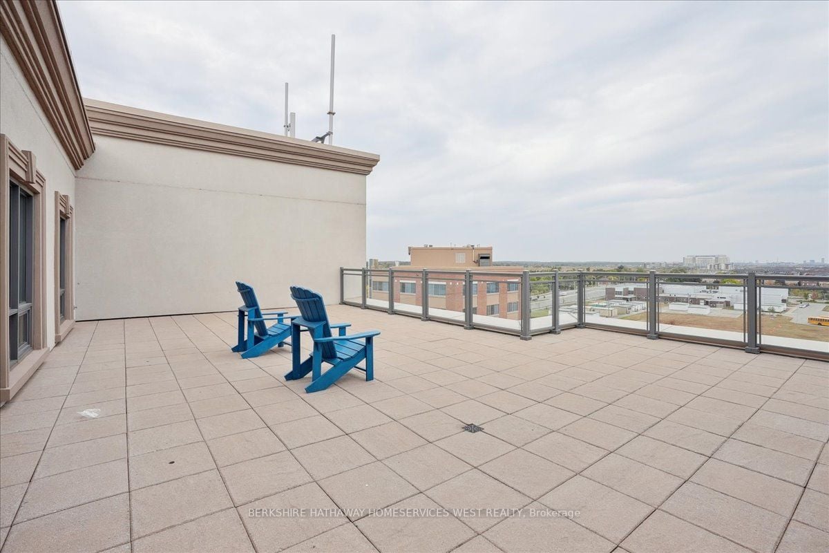 2486 Old Bronte Rd, #503
