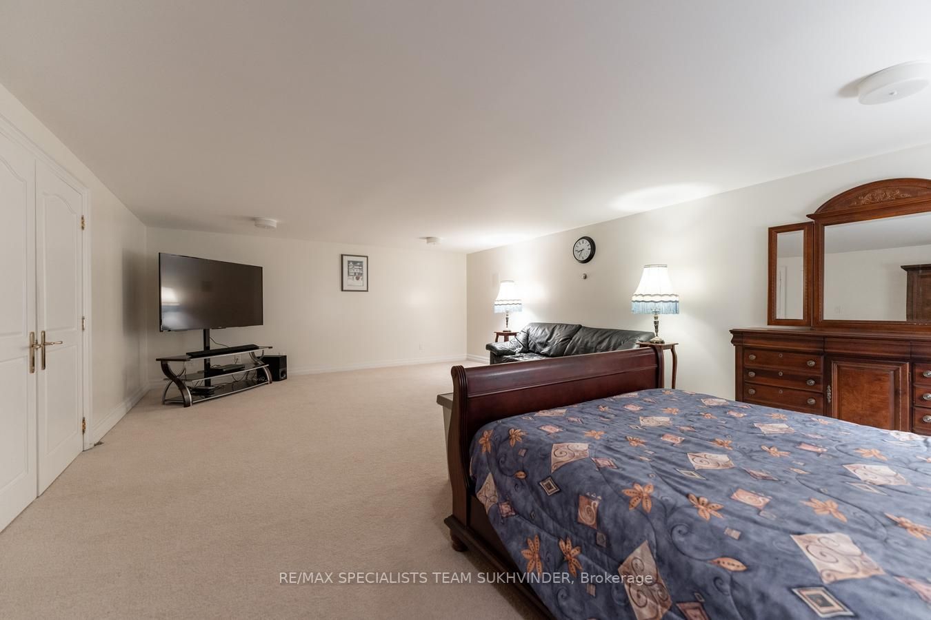 13611 Winston Churchill Blvd