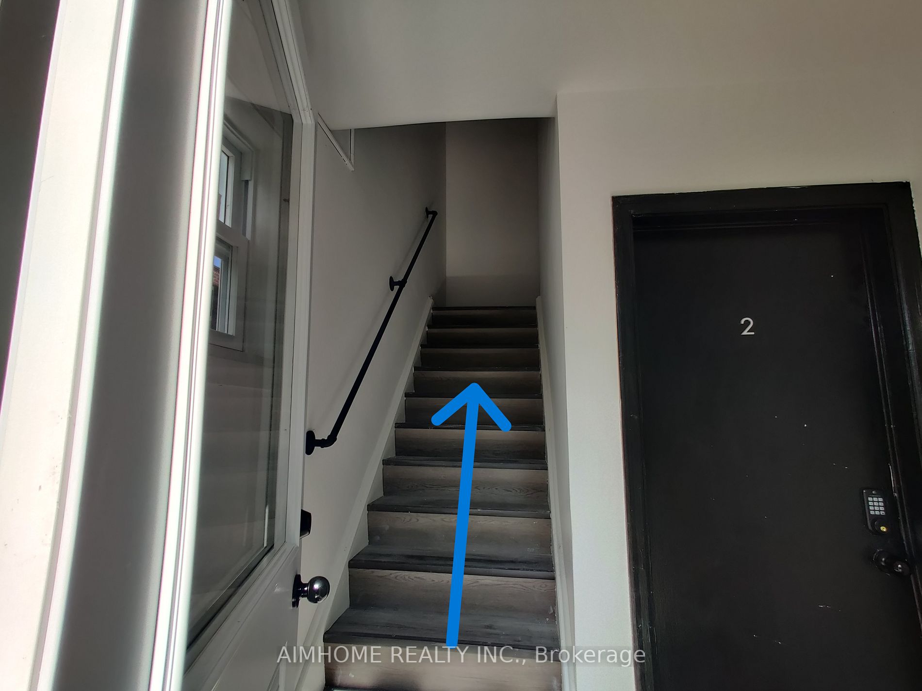 106 Lake Shore Dr, #3