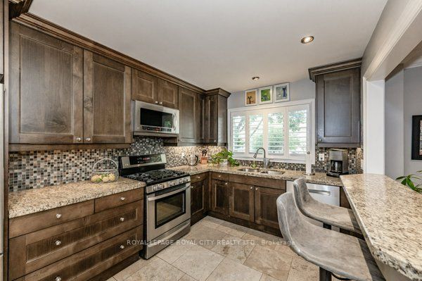 5764 Turney Dr