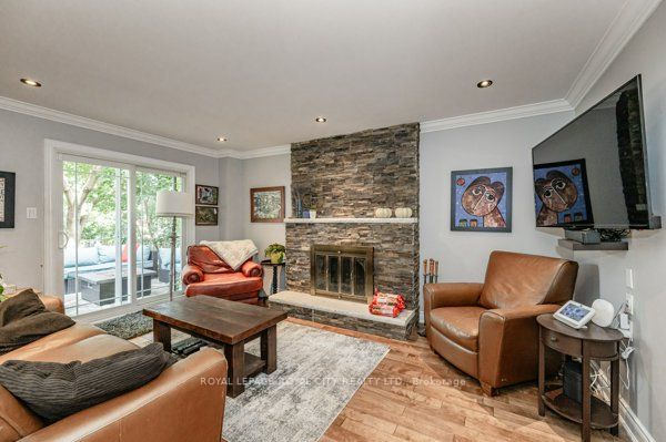 5764 Turney Dr