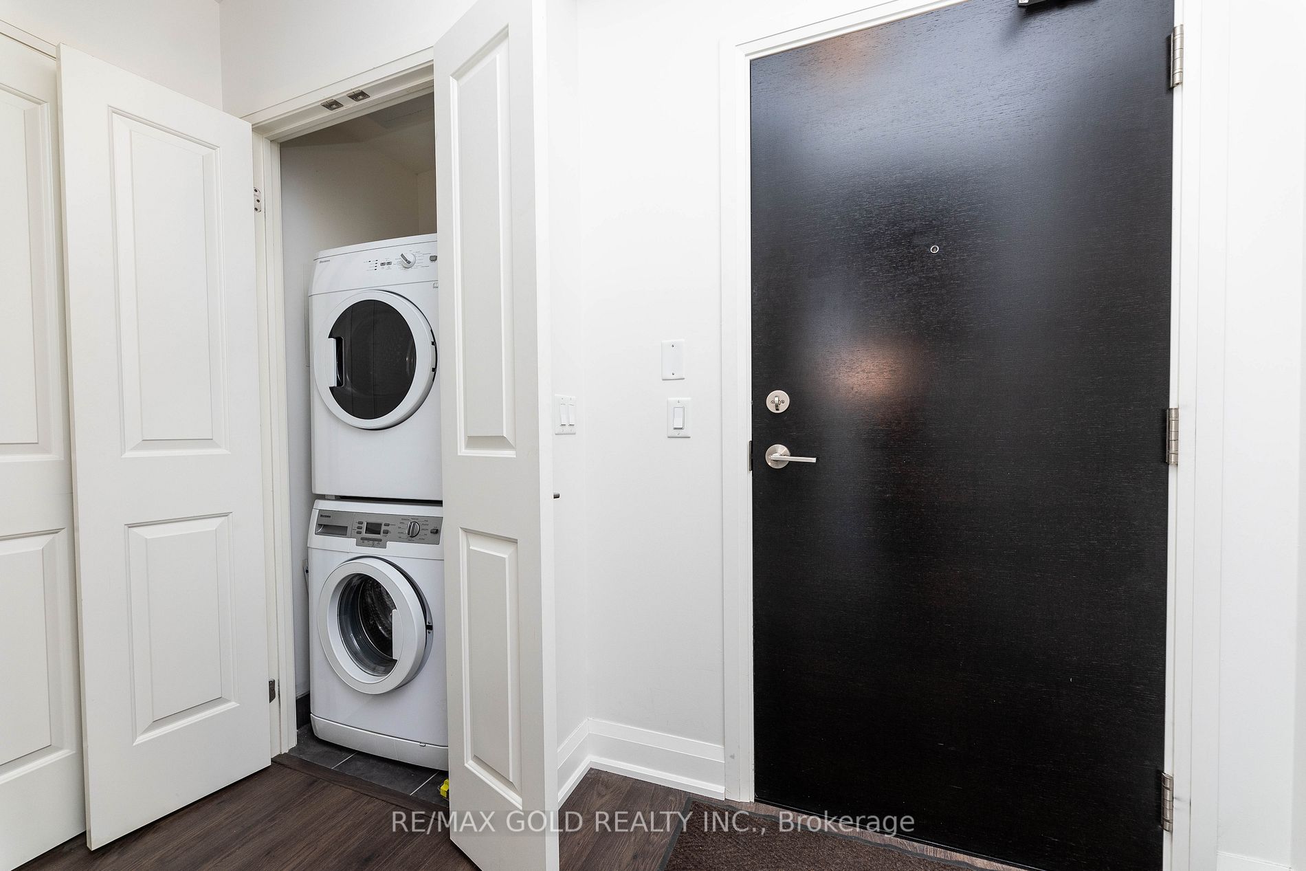 55 Yorkland Blvd, #704