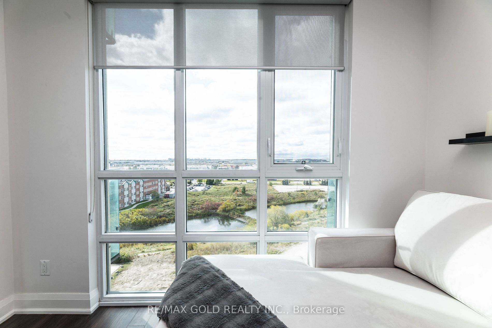 55 Yorkland Blvd, #704