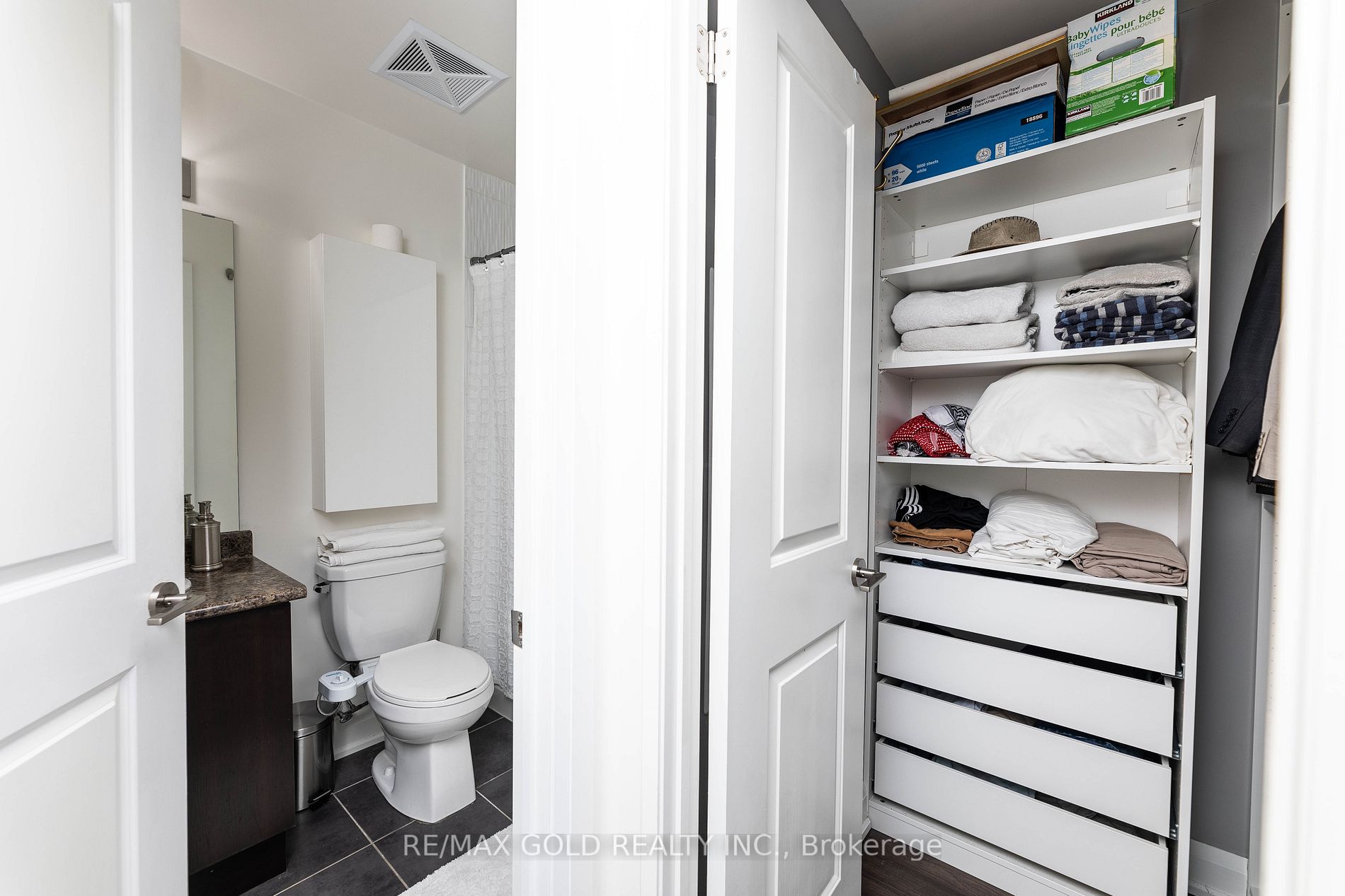 55 Yorkland Blvd, #704