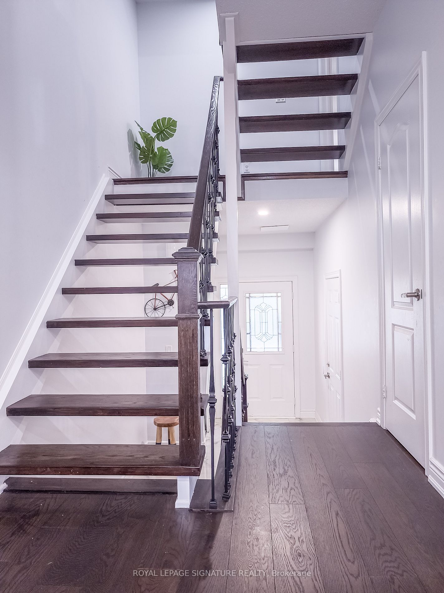 2229 Walkers Line, #28