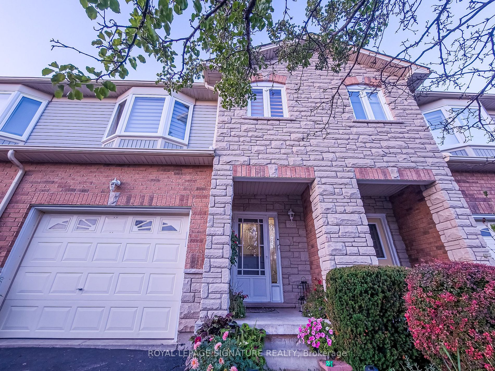 2229 Walkers Line, #28