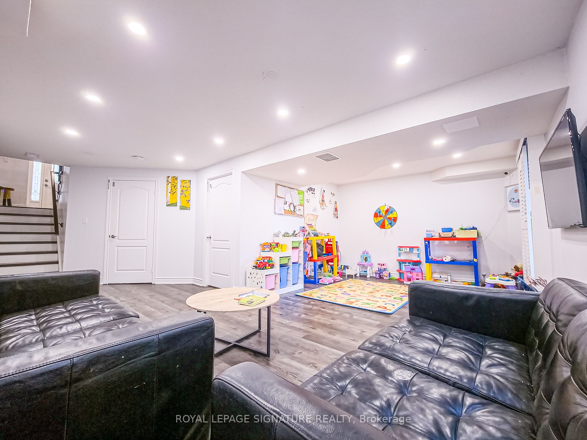 2229 Walkers Line, #28