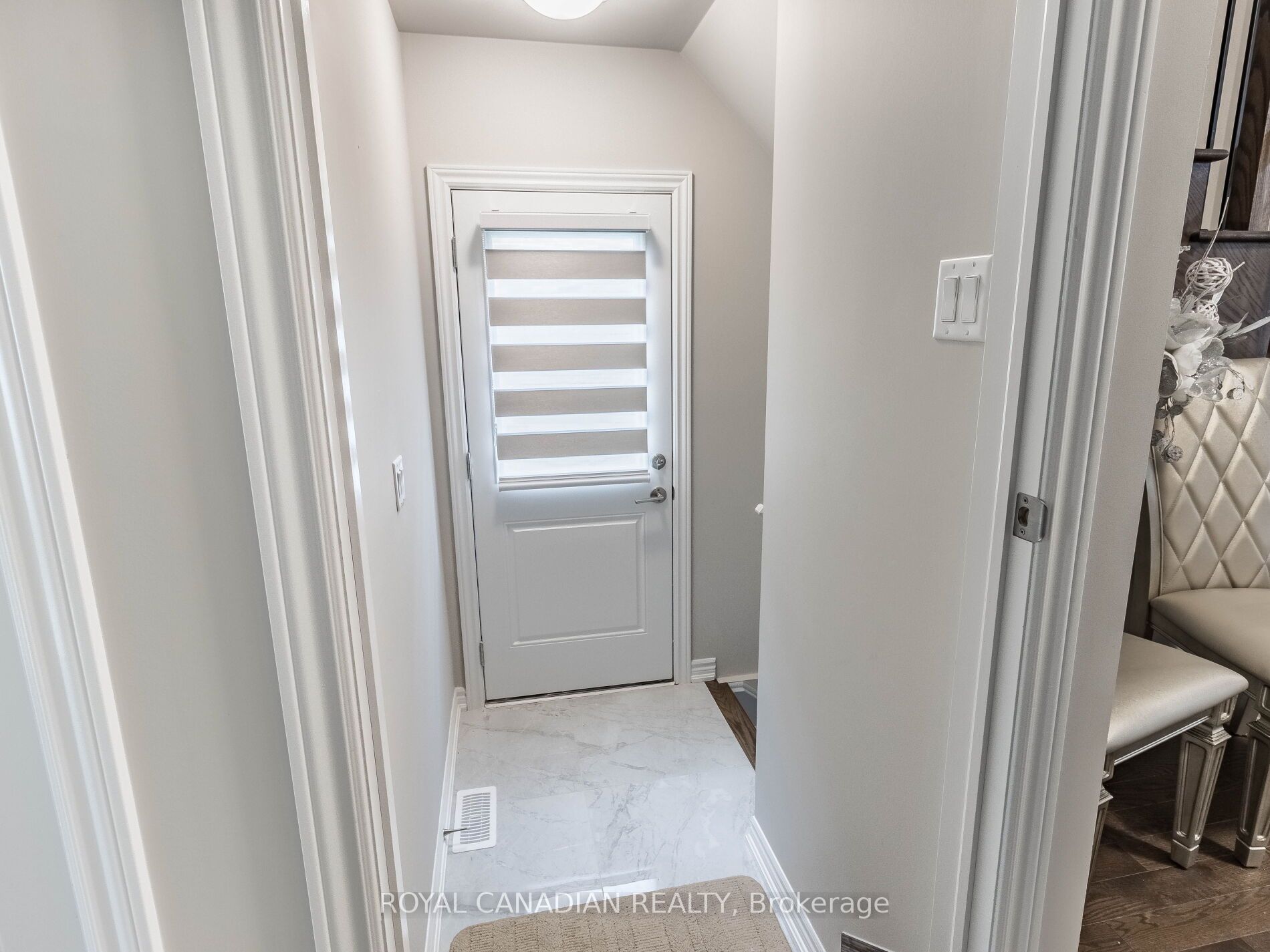 456 Bergamot Avenue