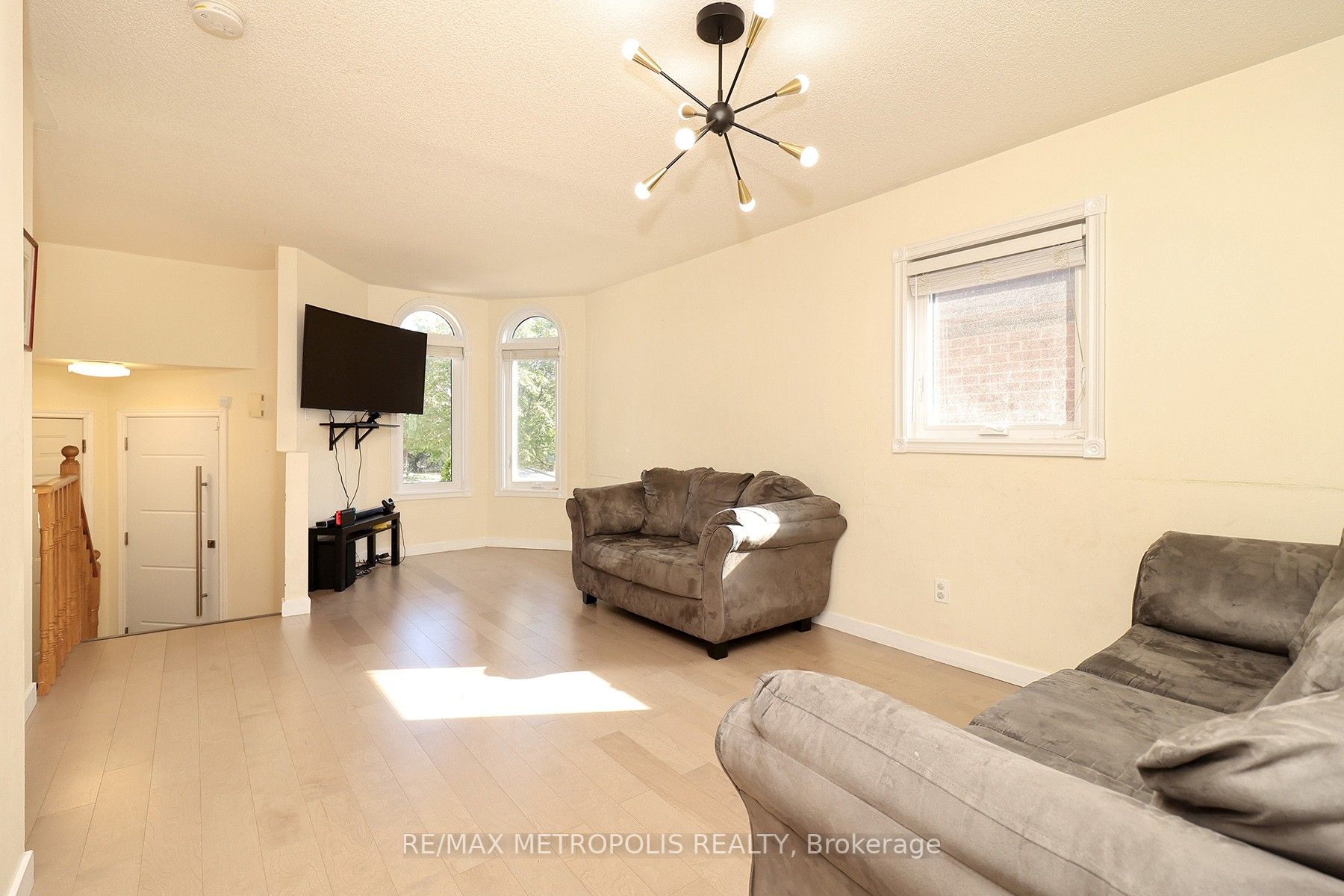 142 Royal Orchard Dr
