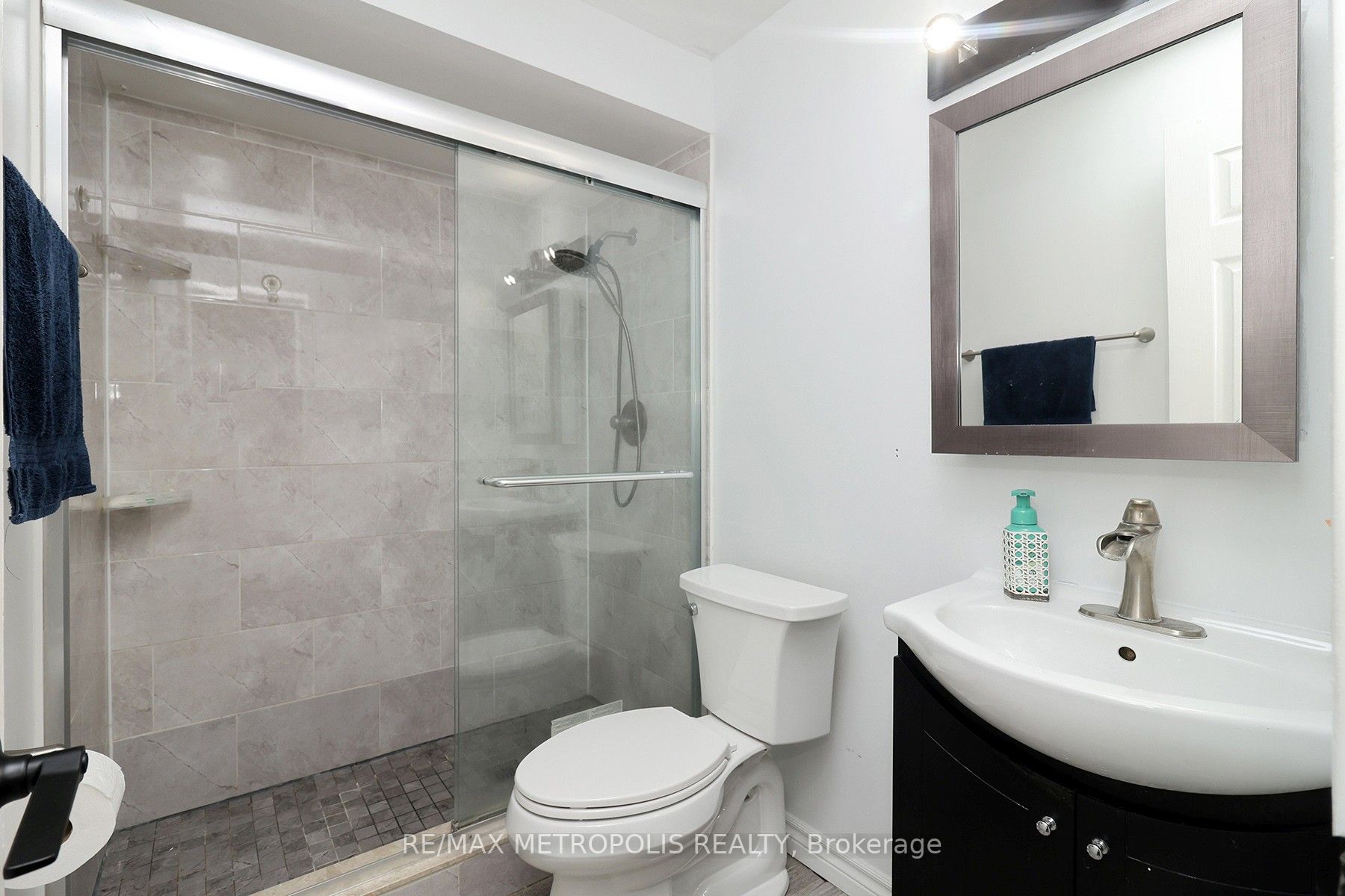 142 Royal Orchard Dr