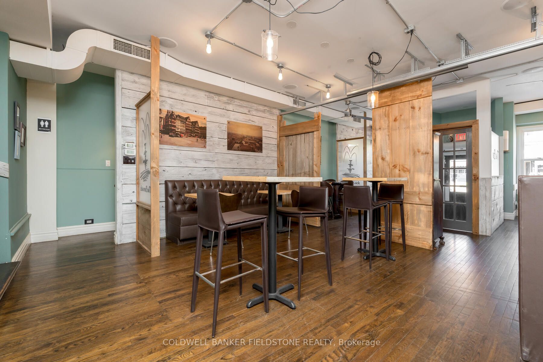99 Main St S