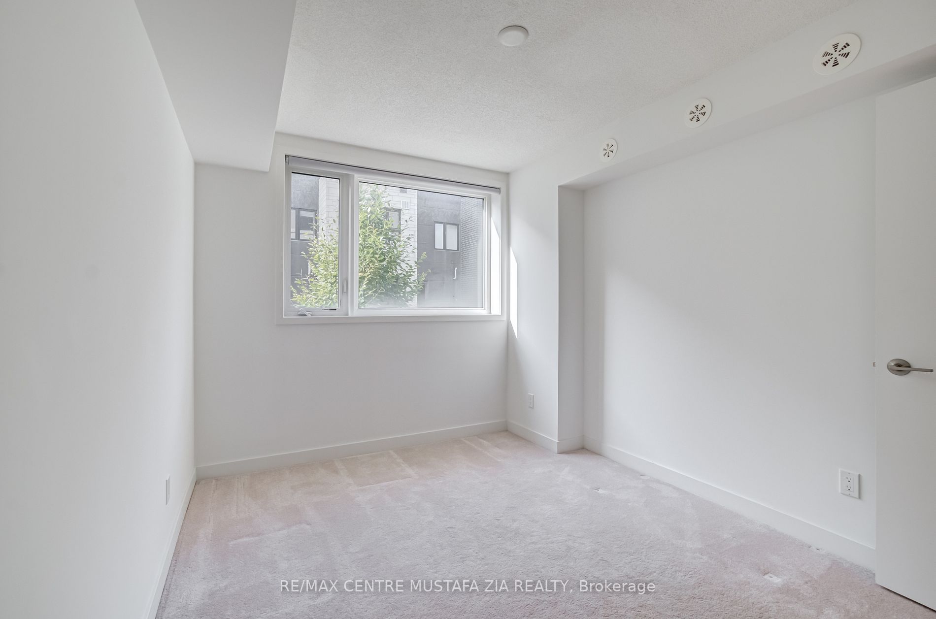 1129 Cooke Boulevard, #608
