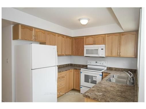 35 Hays Boulevard, #23