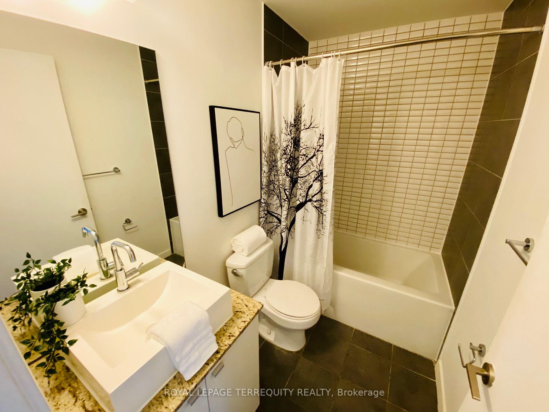 103 The Queensway Ave, #1011