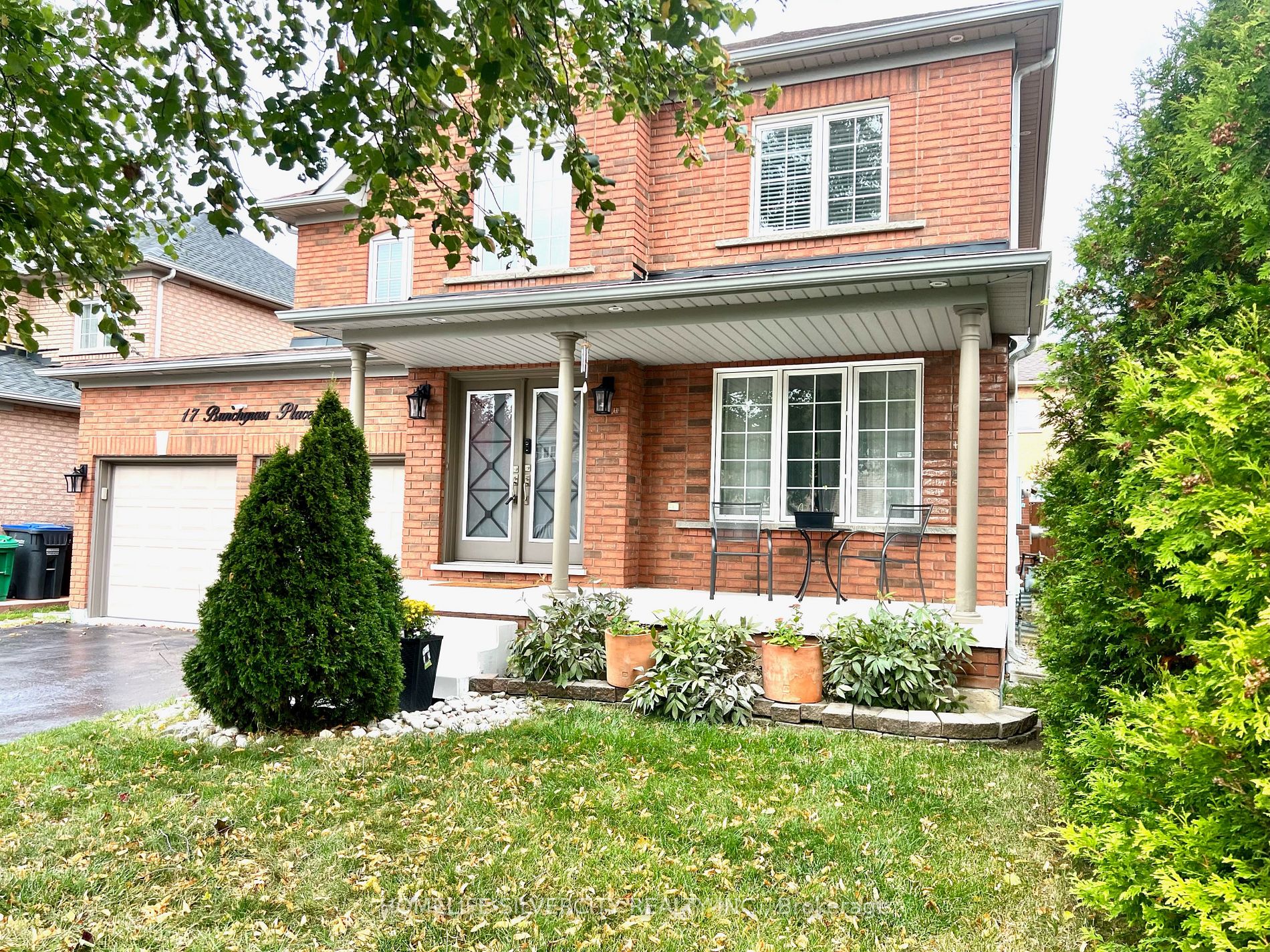 17 Bunchgrass Pl