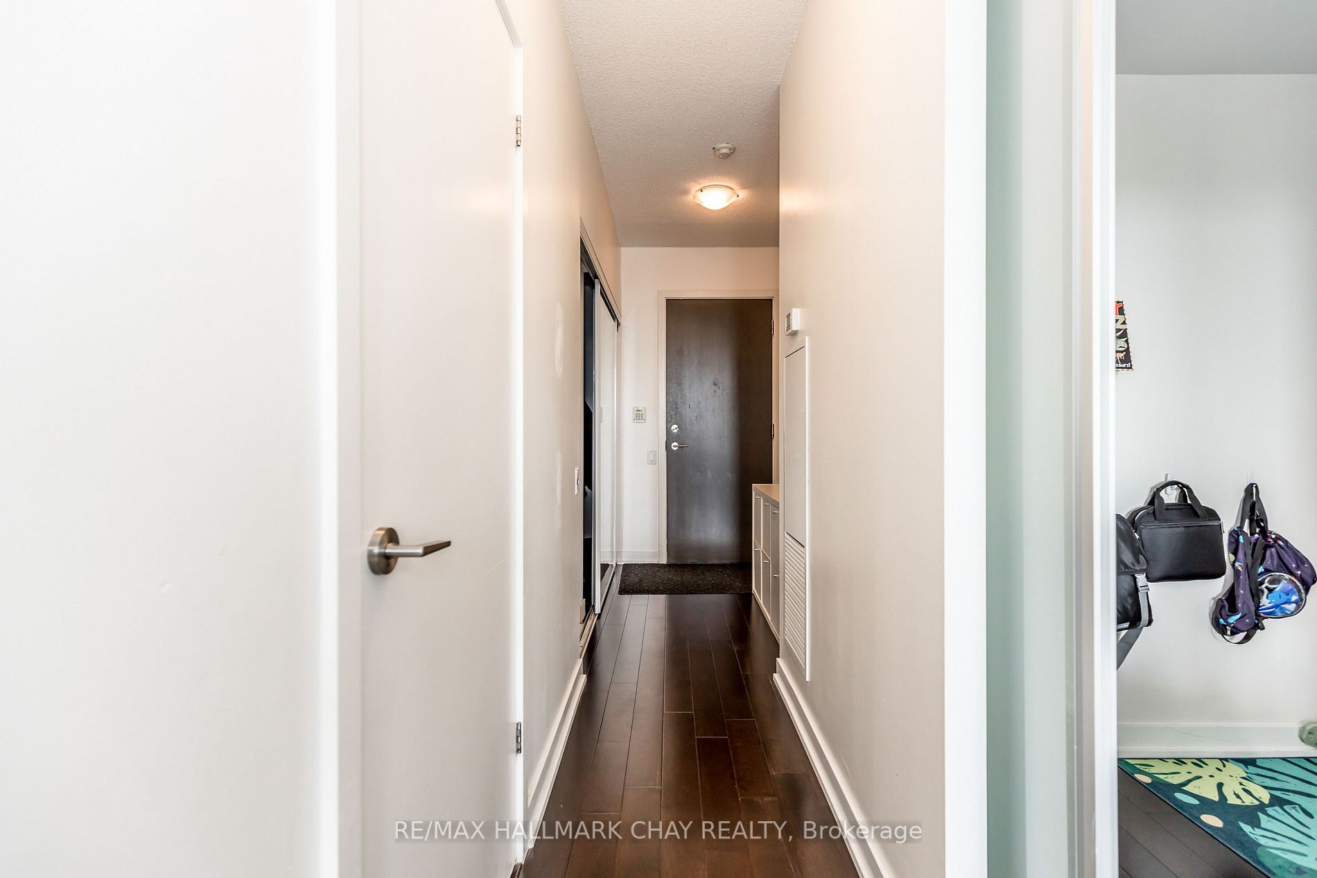 105 The Queensway Ave W, #605