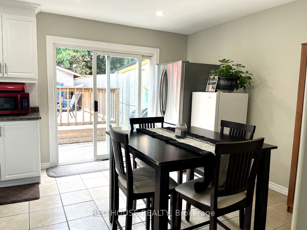 71 Forsythia Rd