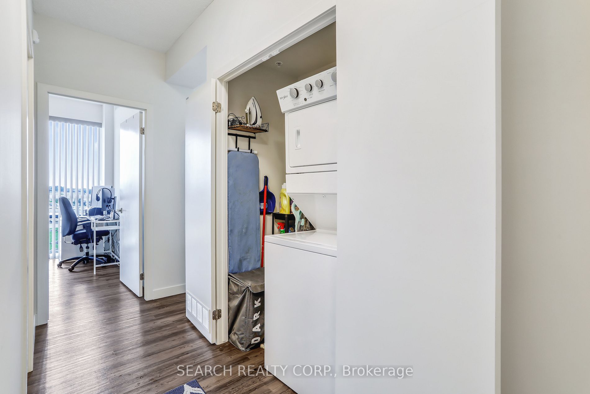 2093 Fairview St, #404