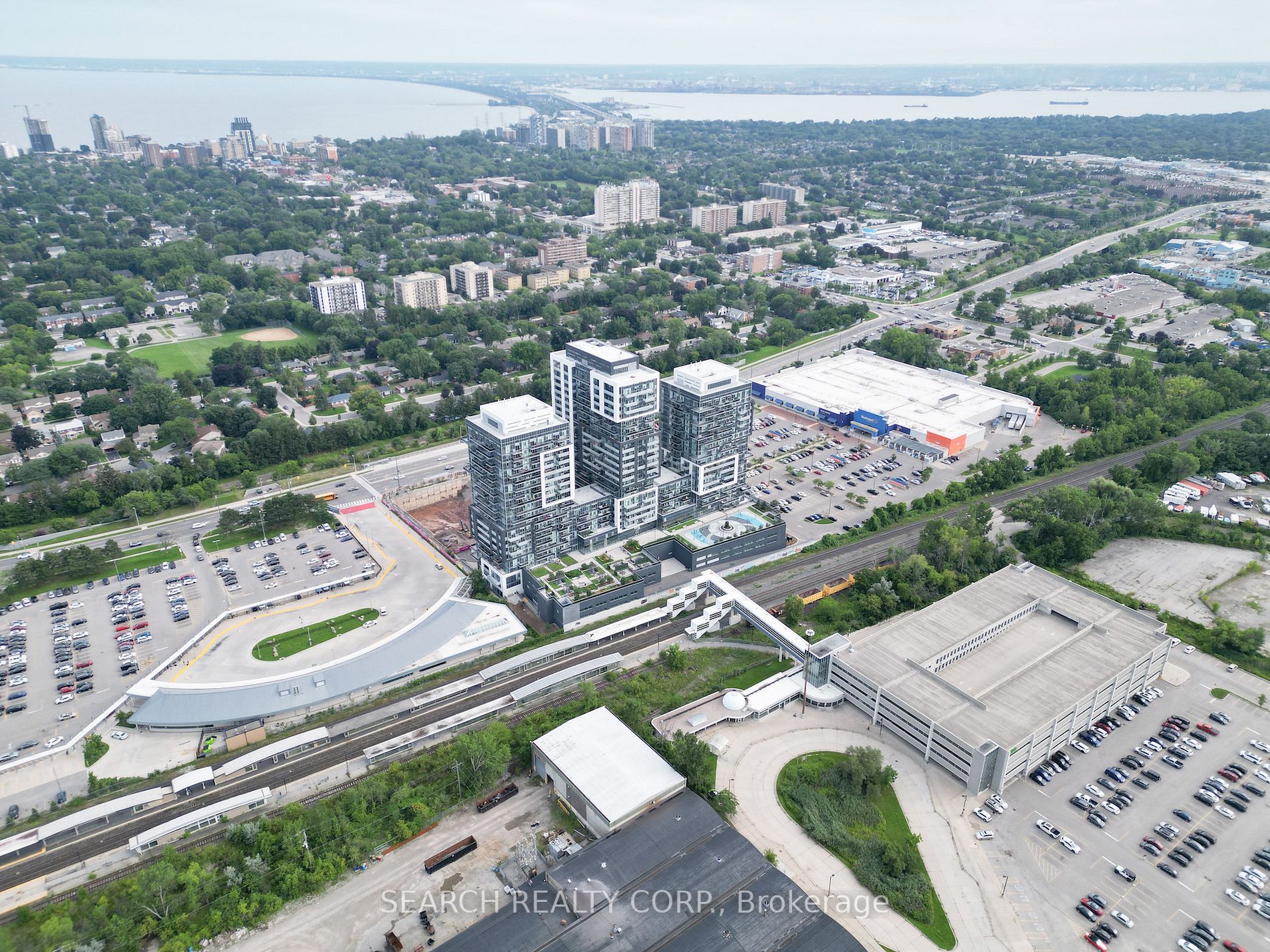 2093 Fairview St, #404