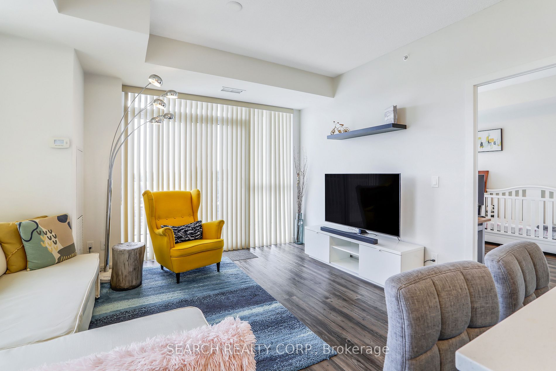 2093 Fairview St, #404