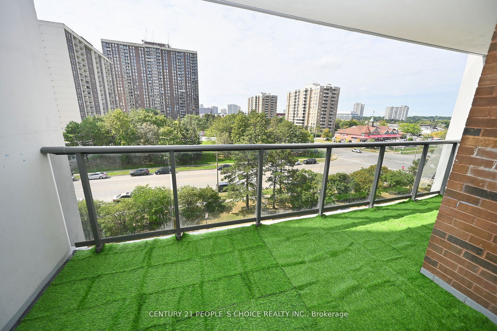 17 Knightsbridge Rd, #604