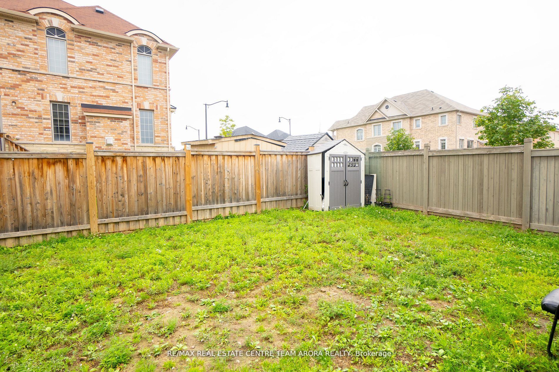 2 Kenora Street