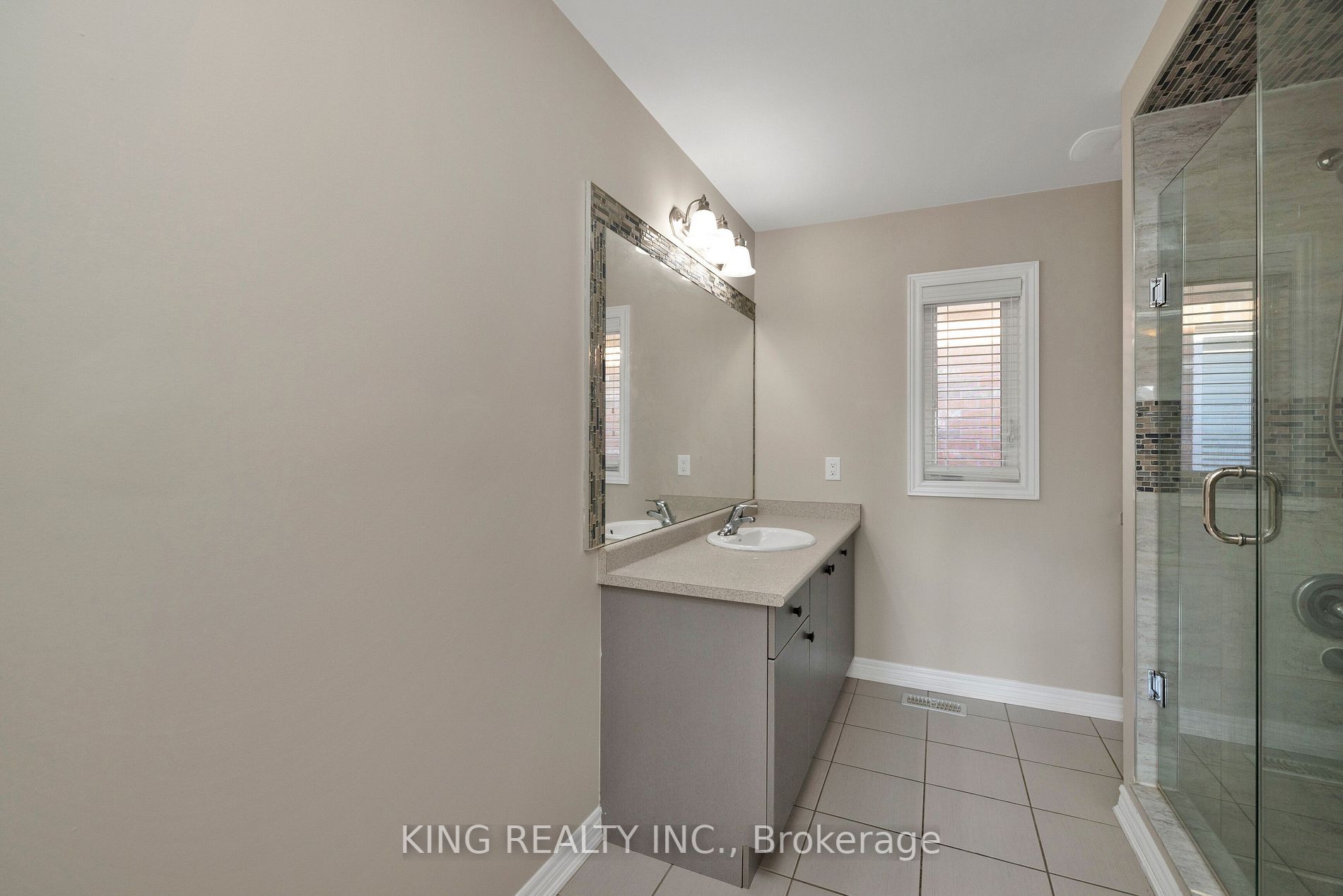 77 Antibes Dr