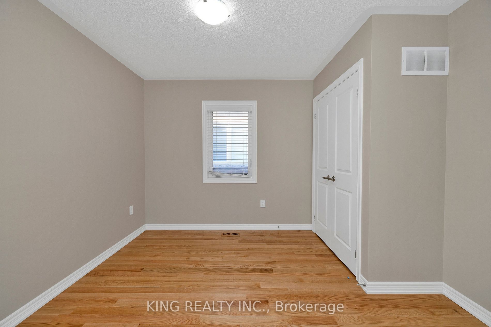 77 Antibes Dr