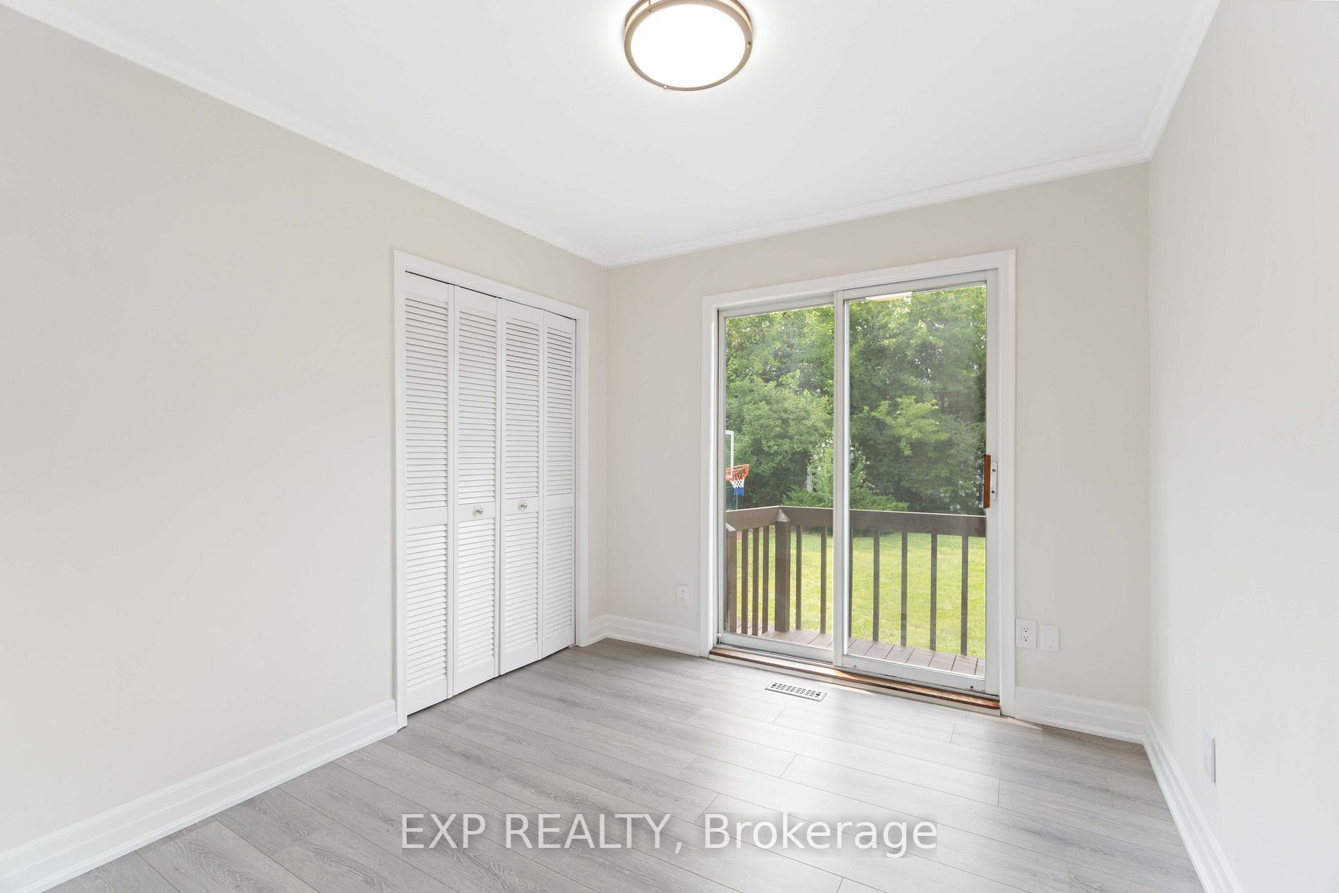 2231 Wyandotte Dr