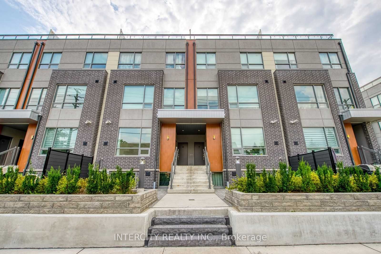 650 Atwater Ave, #21