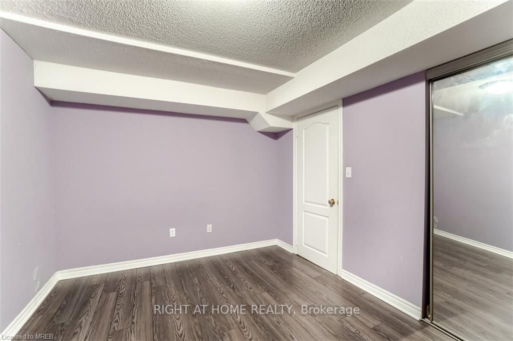 3020 Hawktail Crescent