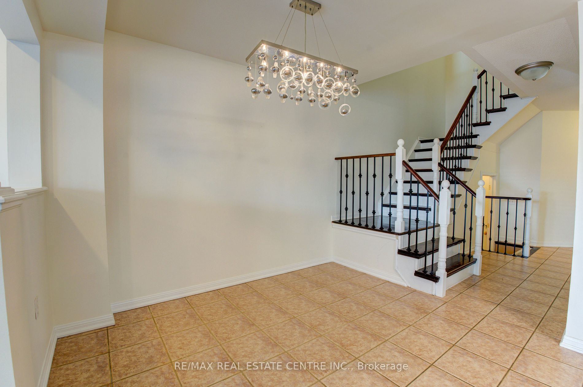 69 Harris Boulevard