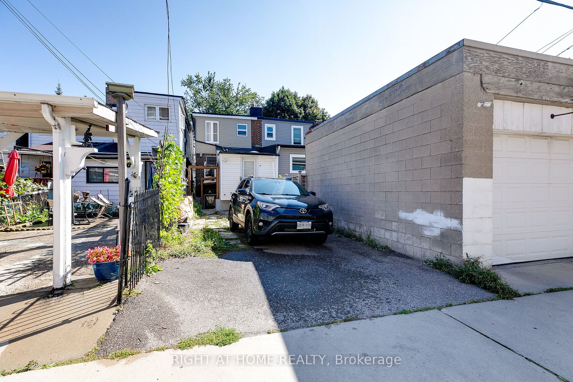 84 Rosethorn Avenue