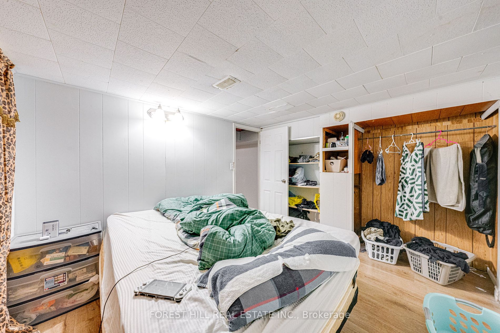 344 Leonard St