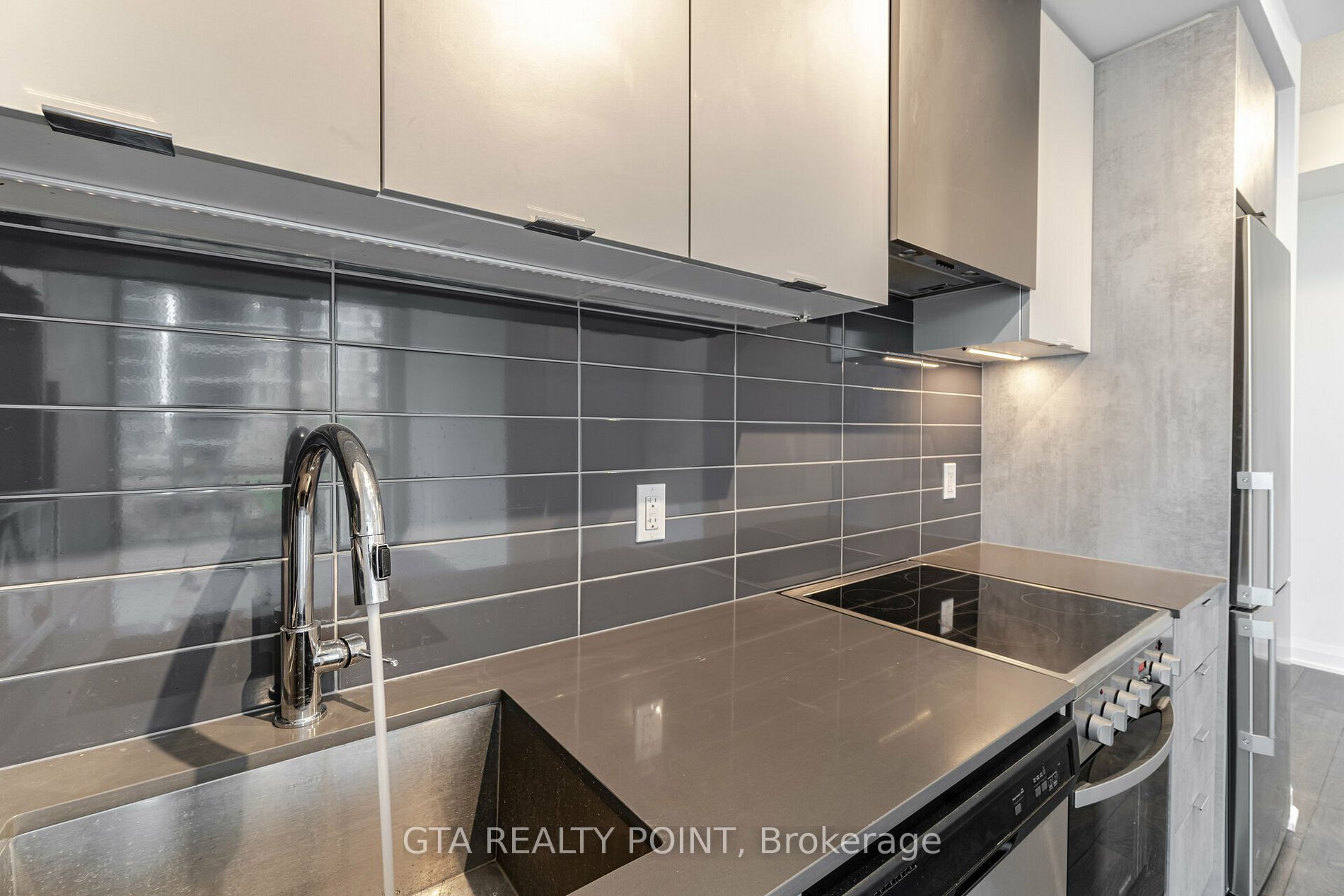 30 Gibbs Road, #605
