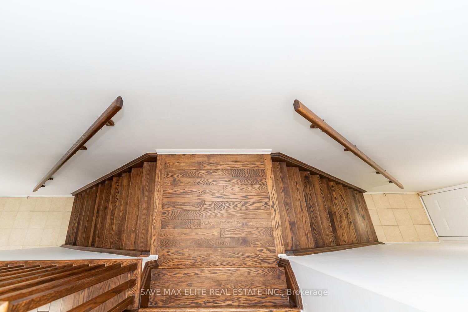 6020 Derry Road, #17