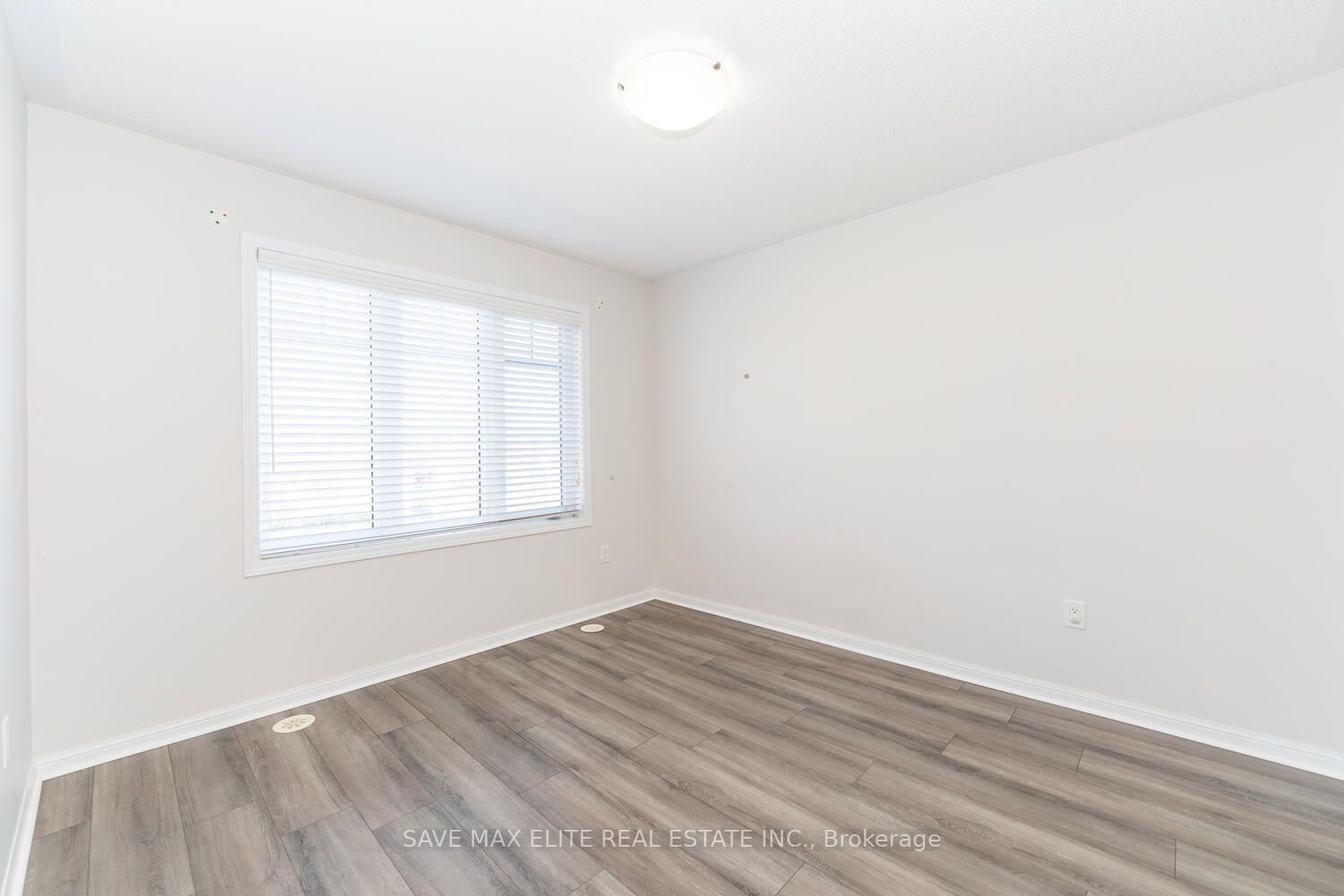 6020 Derry Road, #17