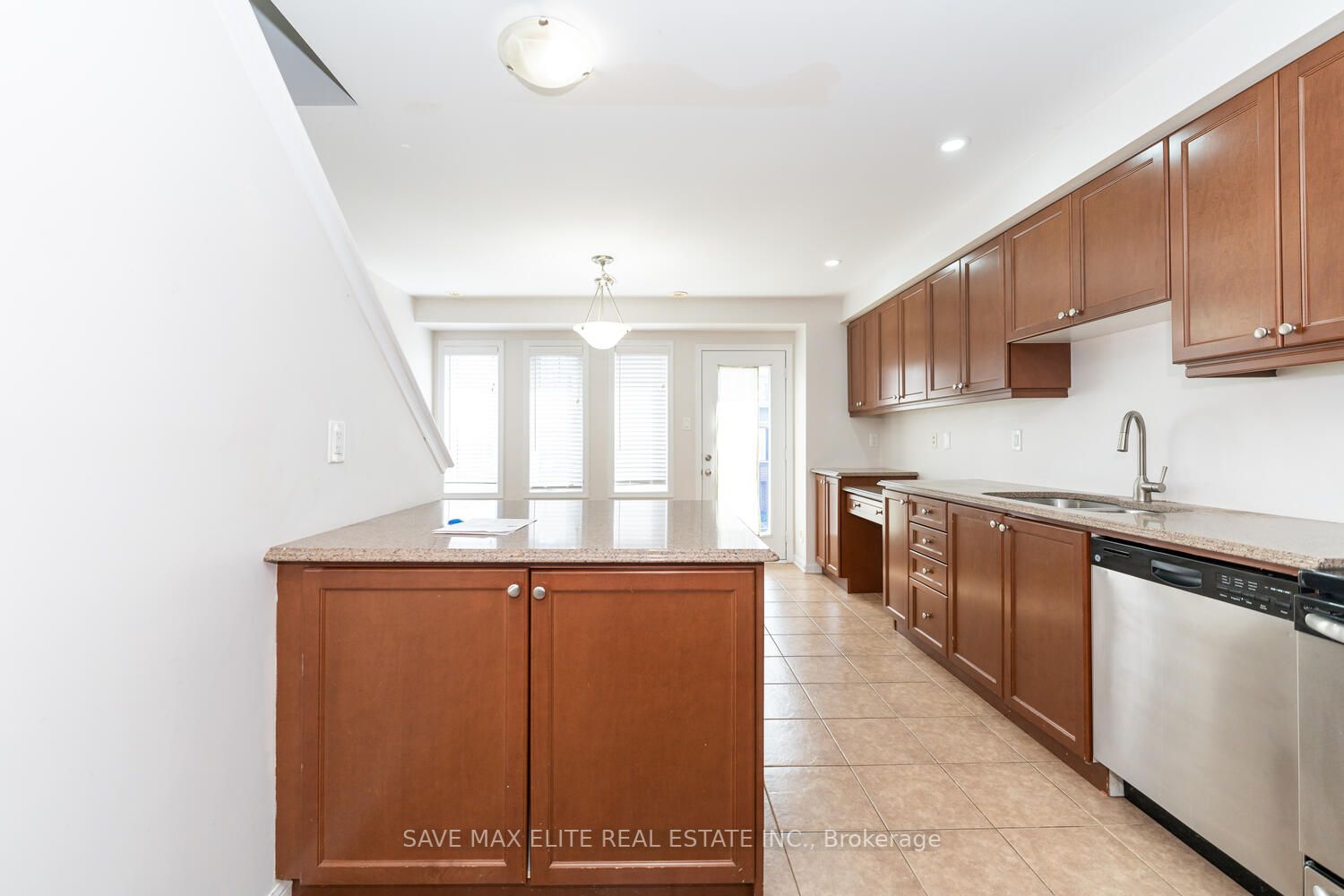 6020 Derry Road, #17