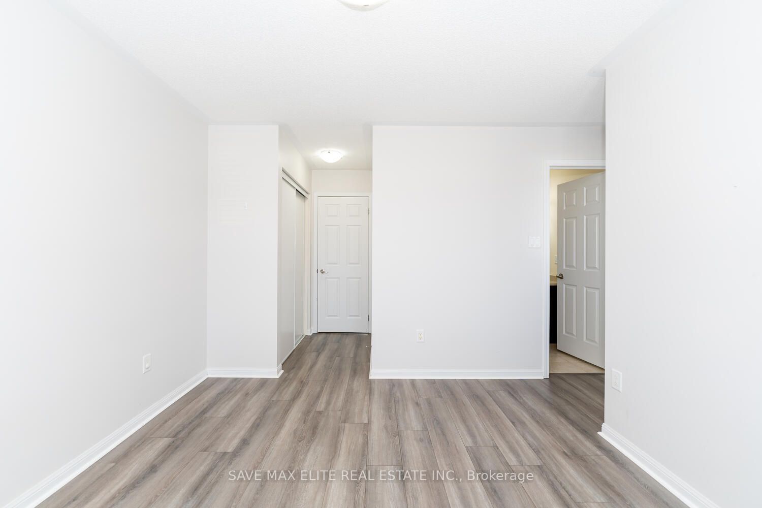 6020 Derry Road, #17