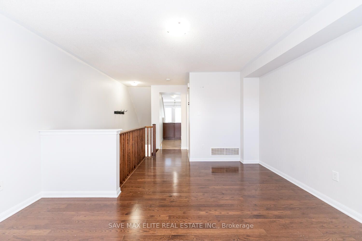 6020 Derry Road, #17
