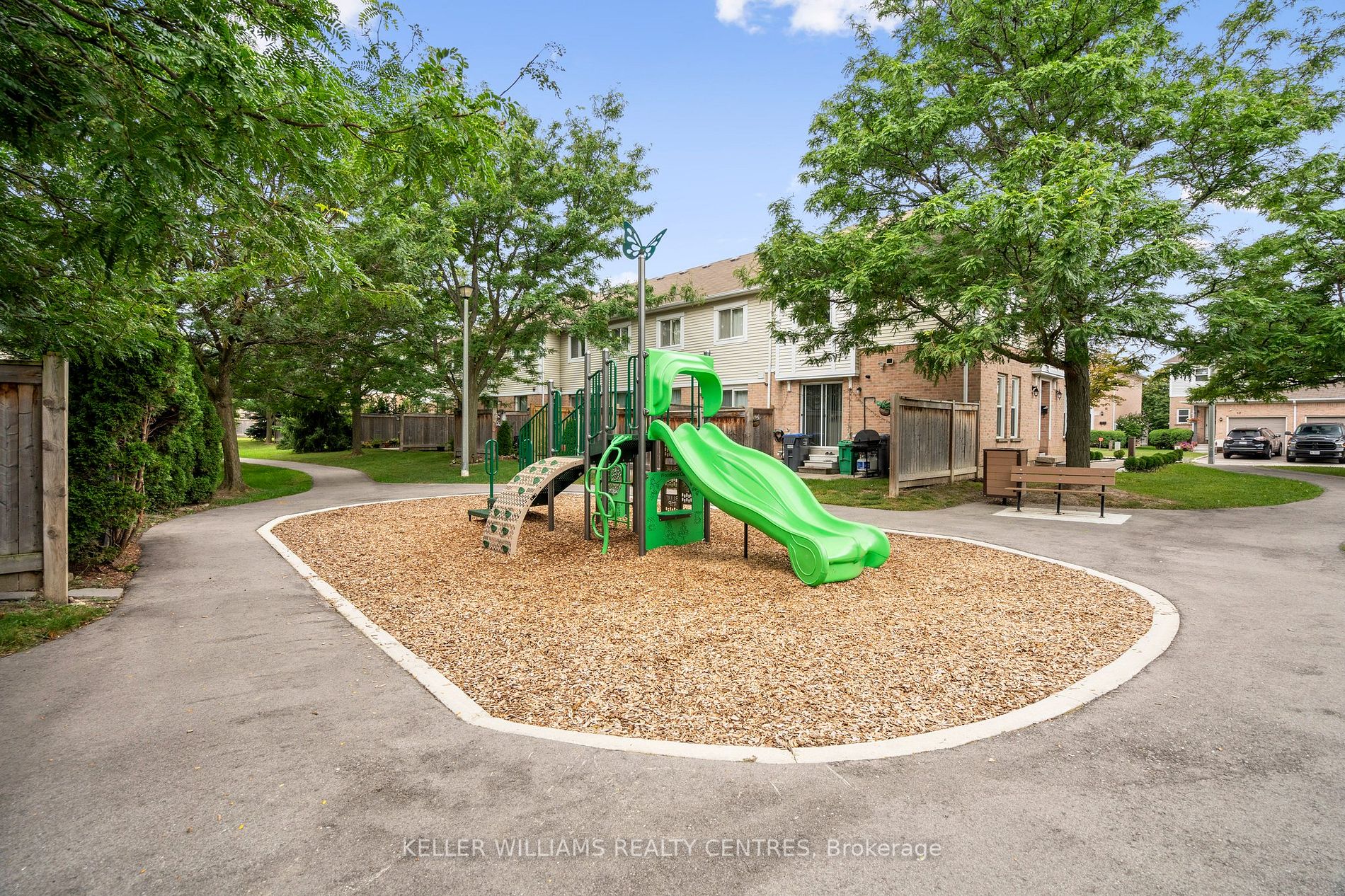63 Wickstead Crt, #33